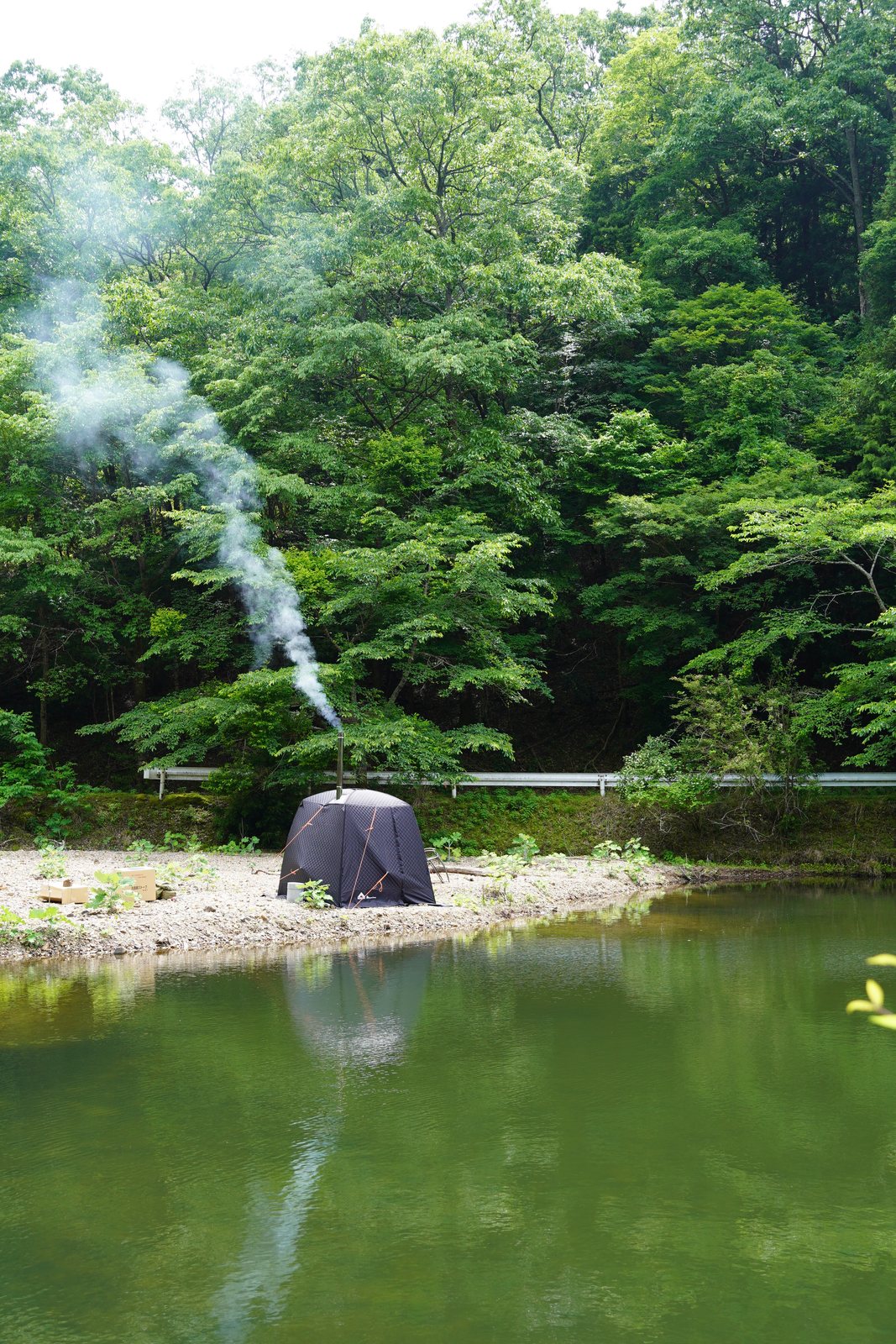 湖の天然水風呂